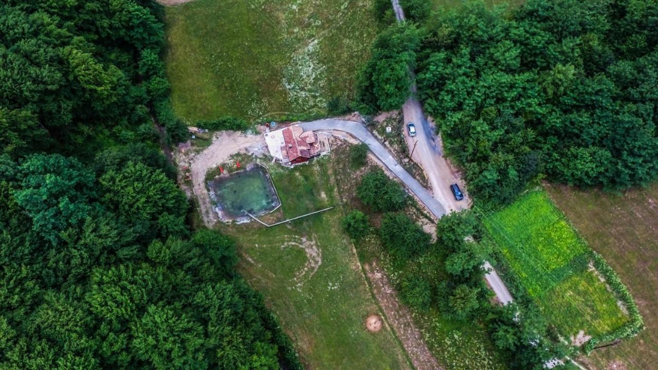 Villa Vajat Tuk à Bajina Basta Extérieur photo